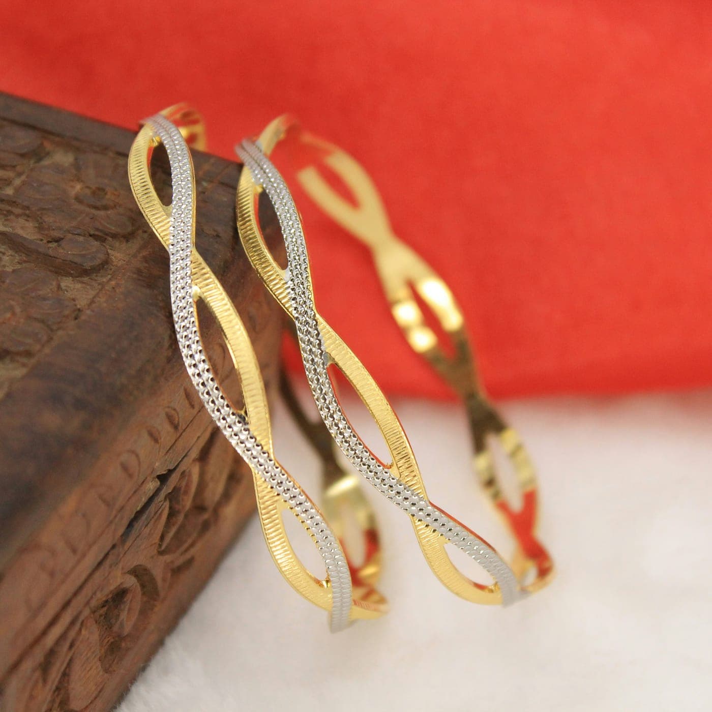 Dual-Tone Twisted Kada Pair